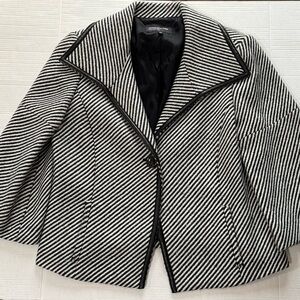 Jones New York Black and White Striped Blazer Swing Jaclet S M